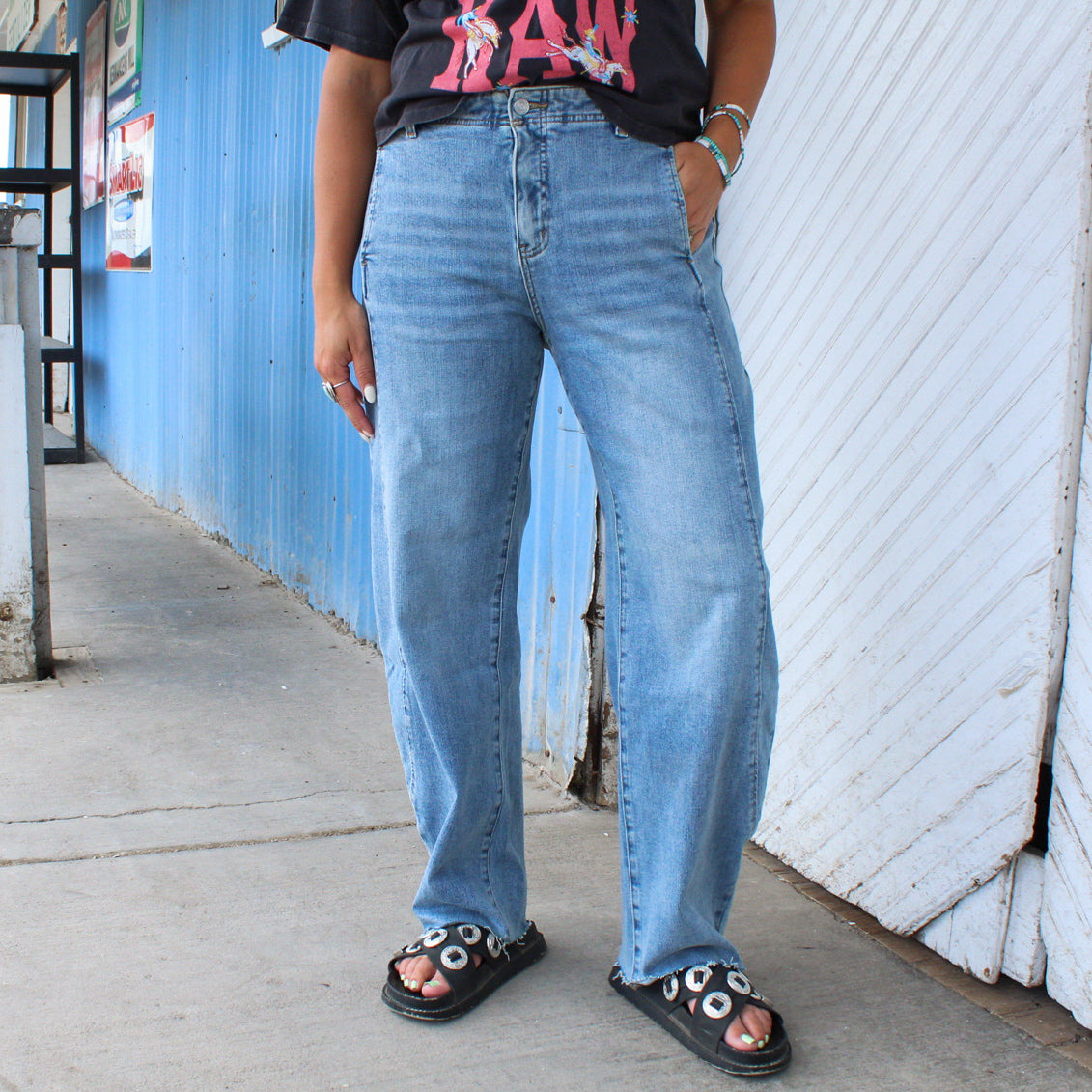 The Jennings Barrel Jeans