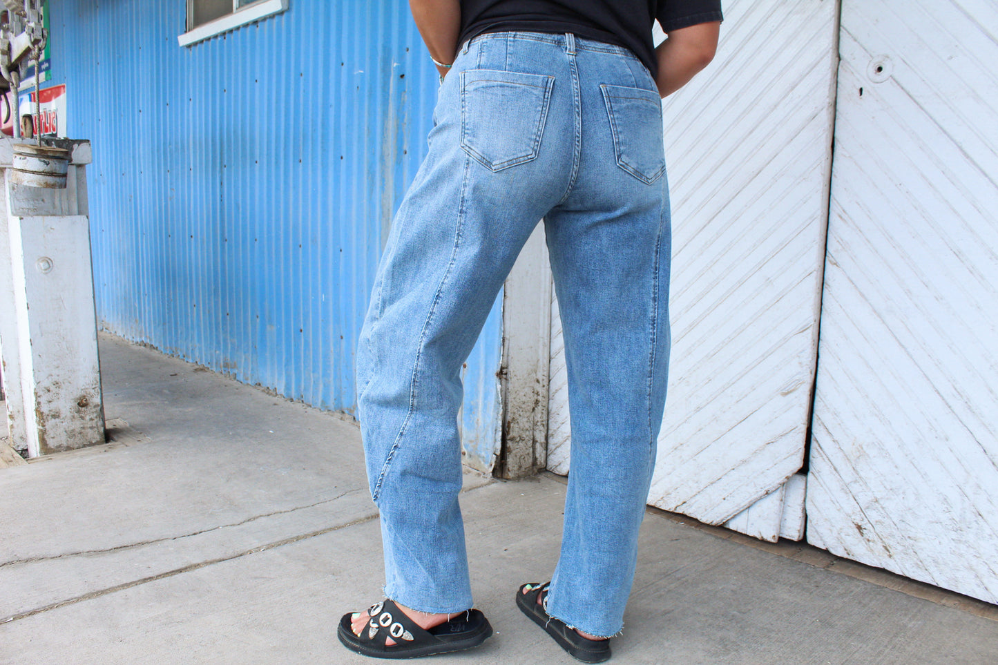 The Jennings Barrel Jeans